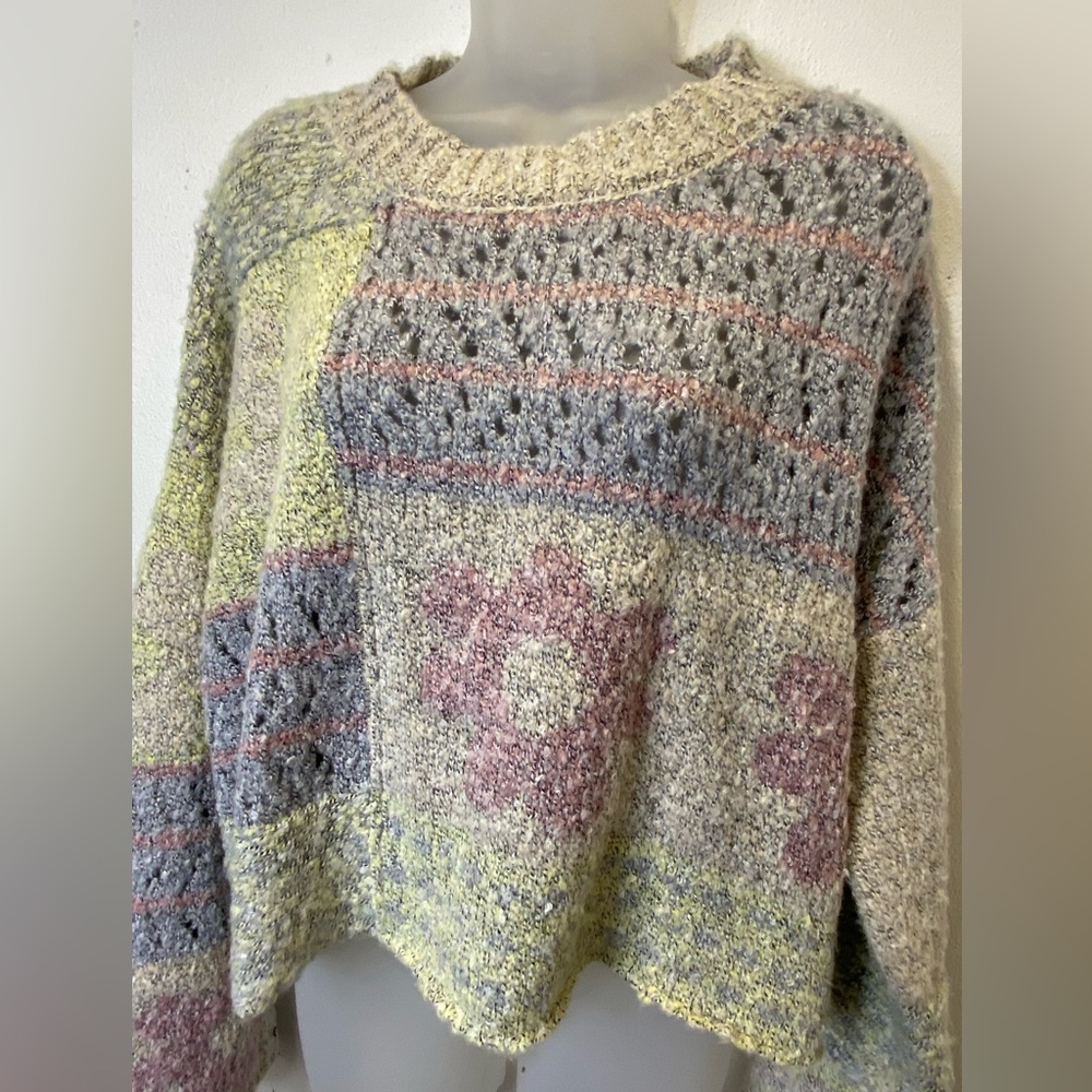 Sincerely Jules bell sleeve cropped knit sweater - Picture 2 of 6